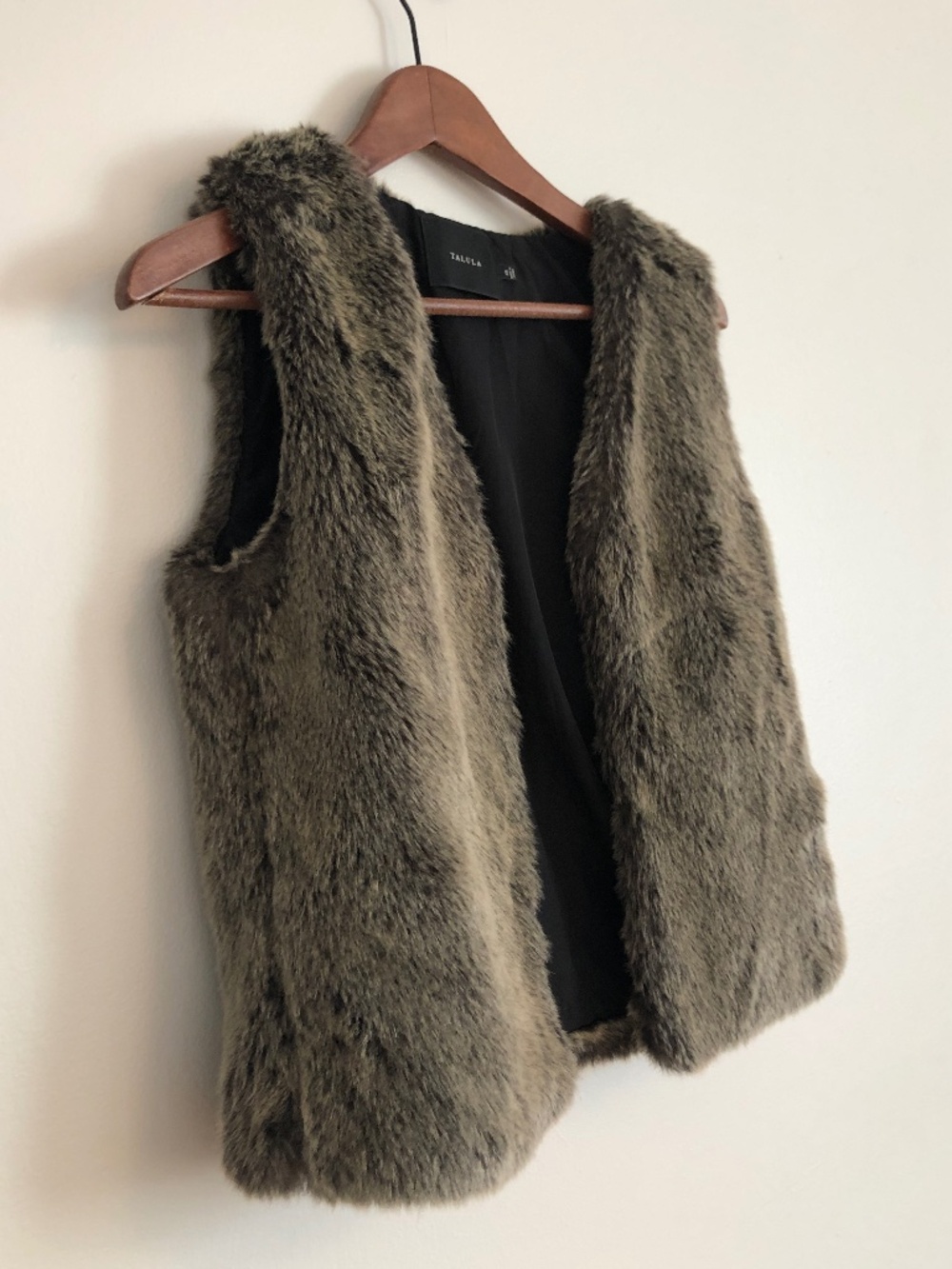Aritzia Faux Fur Vest Boho Glam | Y2K 2000s Vintage | Size XS